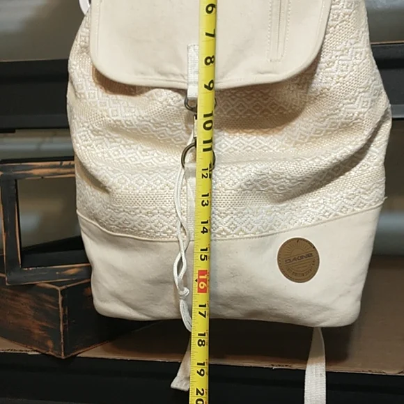 Dakine Backpack 🎒 - Picture 6 of 8